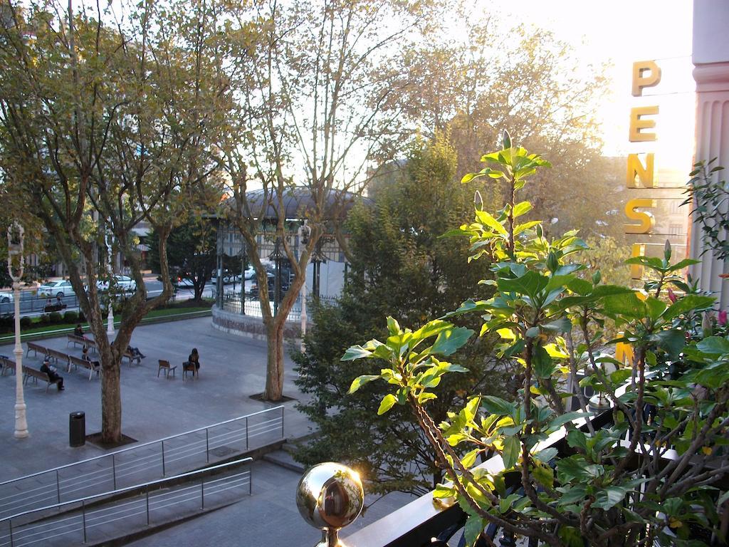 Pension Lorea Σαν Σεμπαστιάν Εξωτερικό φωτογραφία